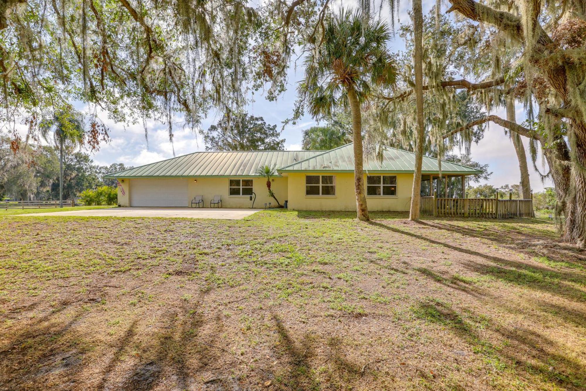 Lush Lorida Home On Lake Istokpoga Sebring Exterior foto